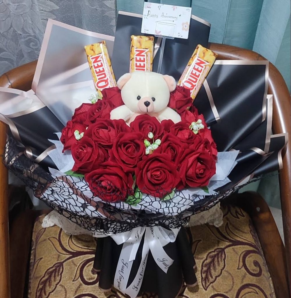 Buket Bunga dan Boneka